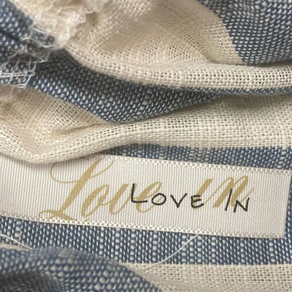 LOVE IN Women’s Off/On Shoulder Top Blue & White Striped Size Small Oversized - Picture 6 of 11